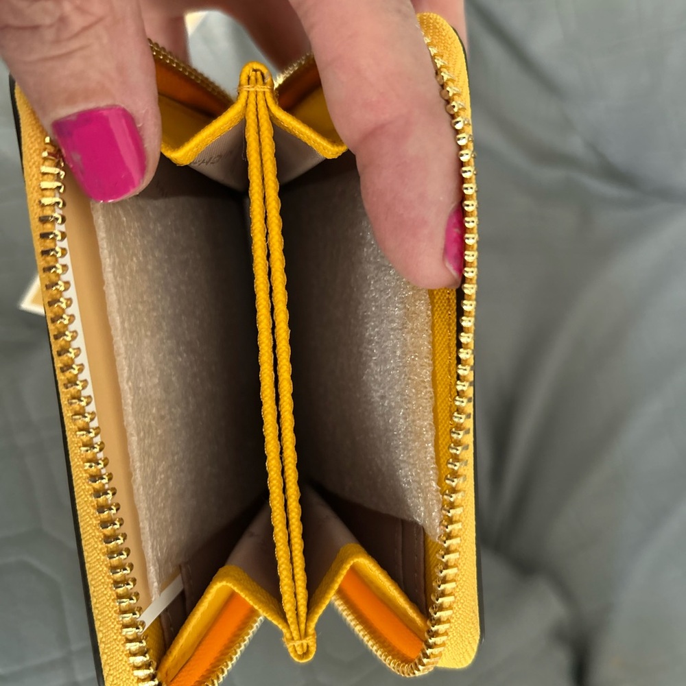 Michael Kors Vibrant Yellow Wallet - Picture 4 of 6